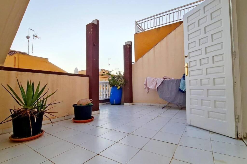 Mar Azul Adosado, Patio Y Solarium Daire Torrevieja Dış mekan fotoğraf